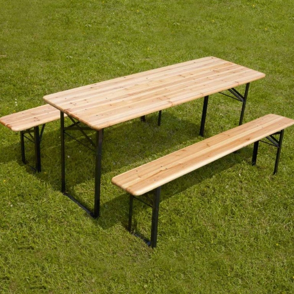 Table brasseur avec bancs